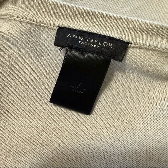 Ann Taylor cardigan - Picture 4 of 4